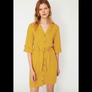 Sold - NWOT -Warehouse button up front Dress SZ 6